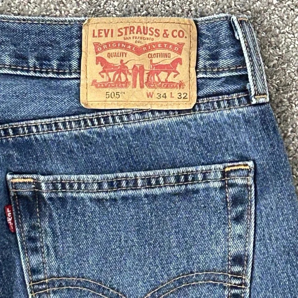 Levi's 505 Regular Fit Jeans Men's W34 L32 Medium Wash Straight Leg Denim